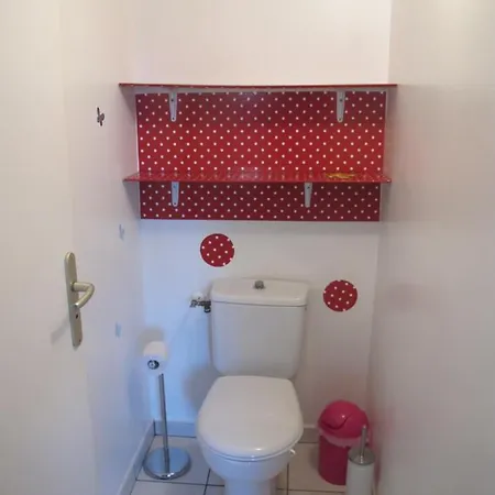 アパート Apparte Cosy Avec Terrasse Et Parking ディナン